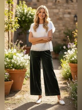 Baci made in Italy Women's Wide-Leg Velvet Pants - Dark Green Boho Festival